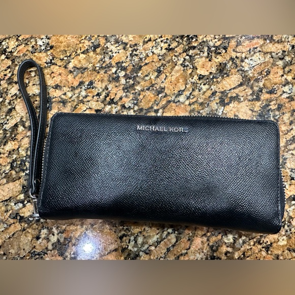 Michael Kors Handbags - Michael Kors Textured Black Wristlet